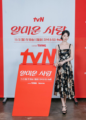 【フォト】イ・ジョンジェ×イム・ジヨン、18歳差とは思えない美しい2ショット