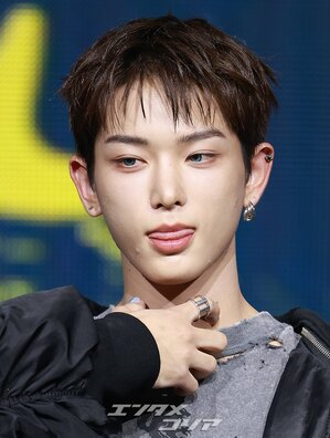 【フォト】&TEAMハルア　胸きゅんポーズ