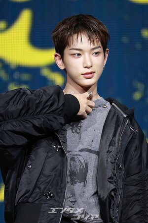 【フォト】&TEAMハルア　胸きゅんポーズ