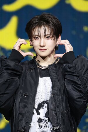 【フォト】&TEAMユウマ　引き込まれそうな瞳