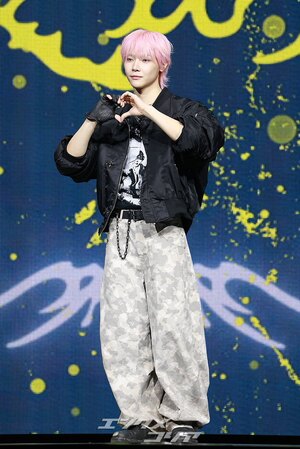 【フォト】&TEAMニコラス　魅惑のピンクヘア