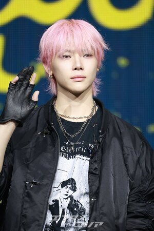 【フォト】&TEAMニコラス　魅惑のピンクヘア