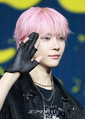 【フォト】&TEAMニコラス　魅惑のピンクヘア