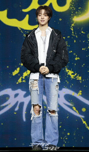 【フォト】&TEAMウィジュ　魅力さく裂リーダー