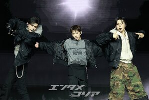 【フォト】「多国籍ボーイズグループ」&TEAM『Back to Life』鮮烈ステージ