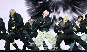 【フォト】「多国籍ボーイズグループ」&TEAM『Back to Life』鮮烈ステージ