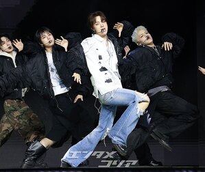 【フォト】「多国籍ボーイズグループ」&TEAM『Back to Life』鮮烈ステージ