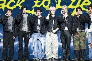 【フォト】&TEAM　HYBEのグローバル・ボーイズグループが韓国正式デビュー