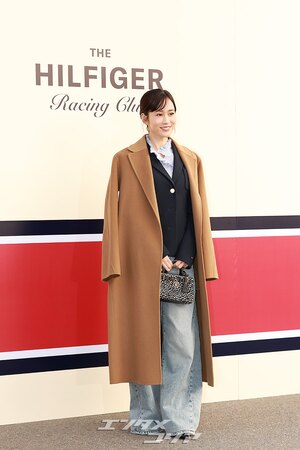 【フォト】元AKB48の前田敦子、上品なほほ笑み