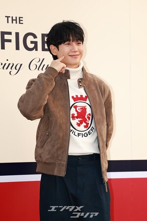 【フォト】秋らしいムード漂うチョン・へイン、笑顔がステキ