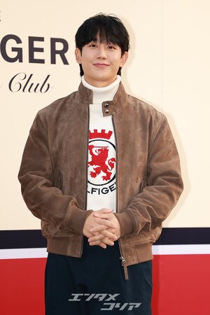 【フォト】秋らしいムード漂うチョン・へイン、笑顔がステキ