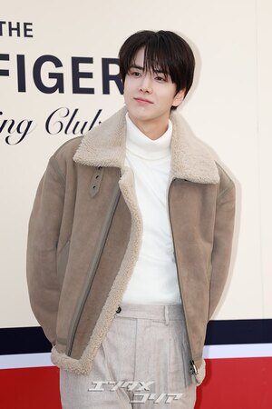 【フォト】THE BOYZヨンフン、少女漫画の主人公のよう