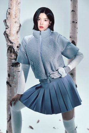 【フォト】クォン・ウンビ、冬の女神に変身…「WIDE ANGLE」冬物カタログ