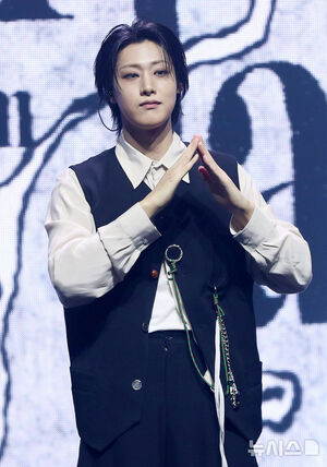 【フォト】デビュー5周年、温かい歌のプレゼントを持って戻ってきたWEi