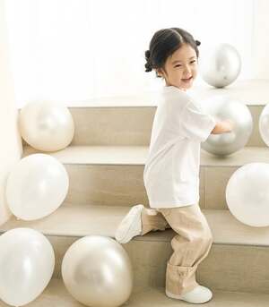 【フォト】シン・ヒョンジュン、幸せあふれるほのぼの家族写真