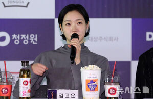 【フォト】ファン・ジョンミン＆キム・ゴウン＆チョン・ヘインら、青龍映画賞手形イベントに出席したスターたち