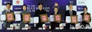【フォト】ファン・ジョンミン＆キム・ゴウン＆チョン・ヘインら、青龍映画賞手形イベントに出席したスターたち