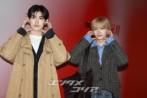 【フォト】KickFlipミンジェ＆ドンファ　秋コーデ「聖水洞に来ました！」