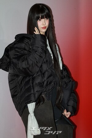 【フォト】ILLITユナ　子猫ビジュアル「独特のムード」