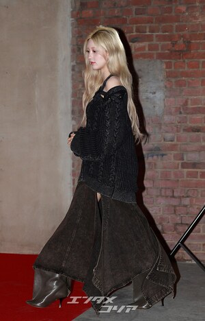 【フォト】IVEガウル　高級感あふれる人形ビジュアル