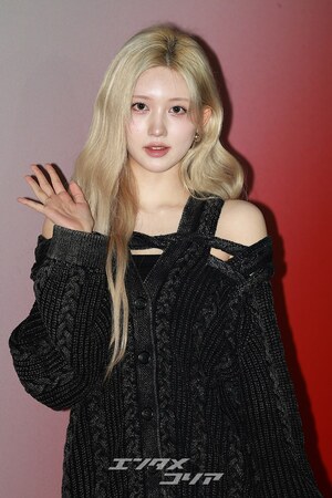 【フォト】IVEガウル　高級感あふれる人形ビジュアル