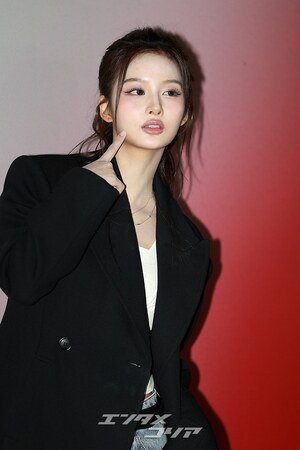 【フォト】NMIXXソリュン　さわやか＋シックな完璧ビジュアル