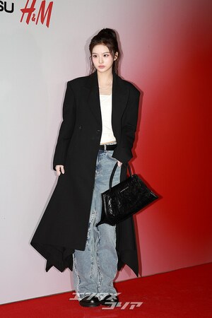 【フォト】NMIXXソリュン　さわやか＋シックな完璧ビジュアル