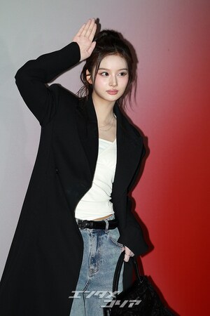 【フォト】NMIXXソリュン　さわやか＋シックな完璧ビジュアル