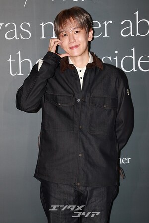 【フォト】EXOベクヒョン、デニム・オン・デニム・コーデがおしゃれ