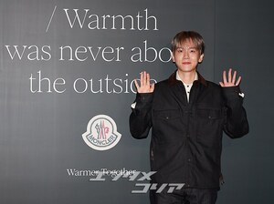 【フォト】EXOベクヒョン、デニム・オン・デニム・コーデがおしゃれ