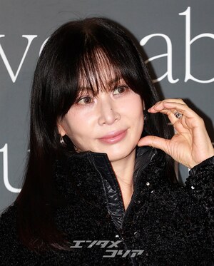 【フォト】コ・ソヨン、相変わらずまばゆい美しさ