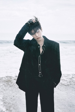 【フォト】Stray Kids、自然の中で「現代版仙人」に変身…神秘的な雰囲気UP