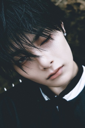 【フォト】Stray Kids、自然の中で「現代版仙人」に変身…神秘的な雰囲気UP