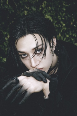 【フォト】Stray Kids、自然の中で「現代版仙人」に変身…神秘的な雰囲気UP