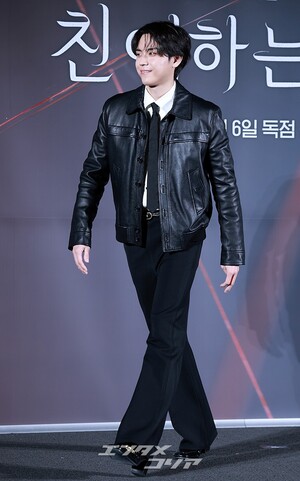 【フォト】キム・ドフン、黒でキめた正装