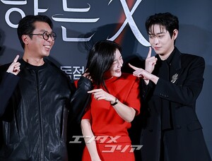 【フォト】キム・ドフン＆イ・ヨルム＆キム・ユジョン＆キム・ヨンデ「『親愛なるX』見てね」