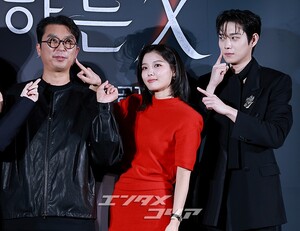 【フォト】キム・ドフン＆イ・ヨルム＆キム・ユジョン＆キム・ヨンデ「『親愛なるX』見てね」