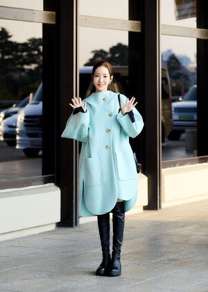 【フォト】パク・ミニョン「ENFOLD」2026年春夏コレクション出席のため東京へ