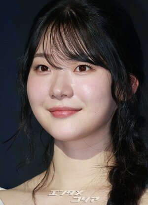 【フォト】チョ・ユンスの上品なワンピース姿とすがすがしいほほ笑み