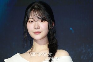 【フォト】チョ・ユンスの上品なワンピース姿とすがすがしいほほ笑み