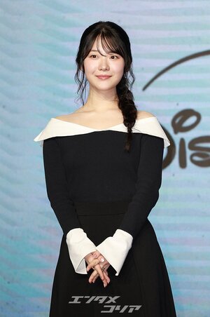 【フォト】チョ・ユンスの上品なワンピース姿とすがすがしいほほ笑み