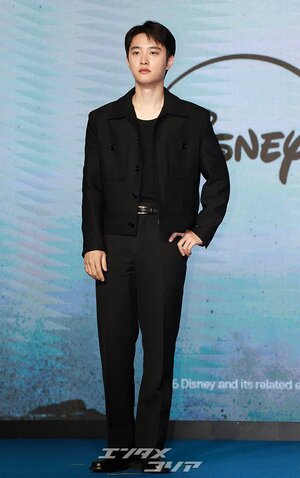 【フォト】初めて悪役演じるド・ギョンス、隠せないキュートさ