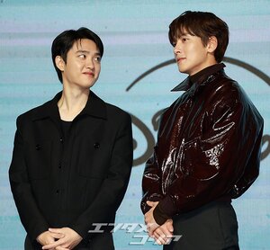 【フォト】ド・ギョンス＆チ・チャンウク、イケメンたちのハートのポーズ