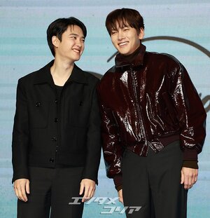 【フォト】ド・ギョンス＆チ・チャンウク、イケメンたちのハートのポーズ