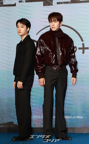 【フォト】ド・ギョンス＆チ・チャンウク、イケメンたちのハートのポーズ