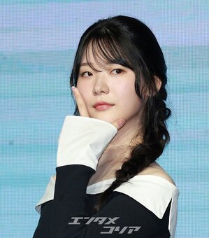 【フォト】チ・チャンウク＆ド・ギョンス＆イ・グァンスら『捏造された都市』のキャストたち、力強いポーズ