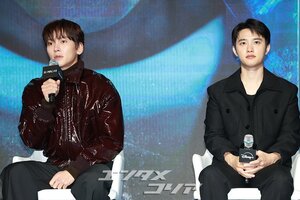 【フォト】チ・チャンウク＆ド・ギョンス＆イ・グァンスら『捏造された都市』のキャストたち、力強いポーズ