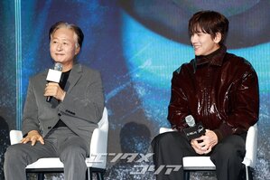 【フォト】チ・チャンウク＆ド・ギョンス＆イ・グァンスら『捏造された都市』のキャストたち、力強いポーズ