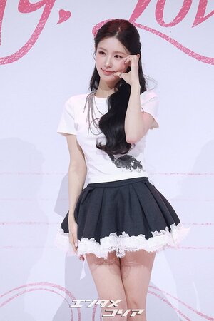 【フォト】i-dleミヨン、人形のような美しさでソロミニアルバムの先行公演