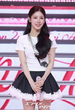 【フォト】i-dleミヨン、人形のような美しさでソロミニアルバムの先行公演